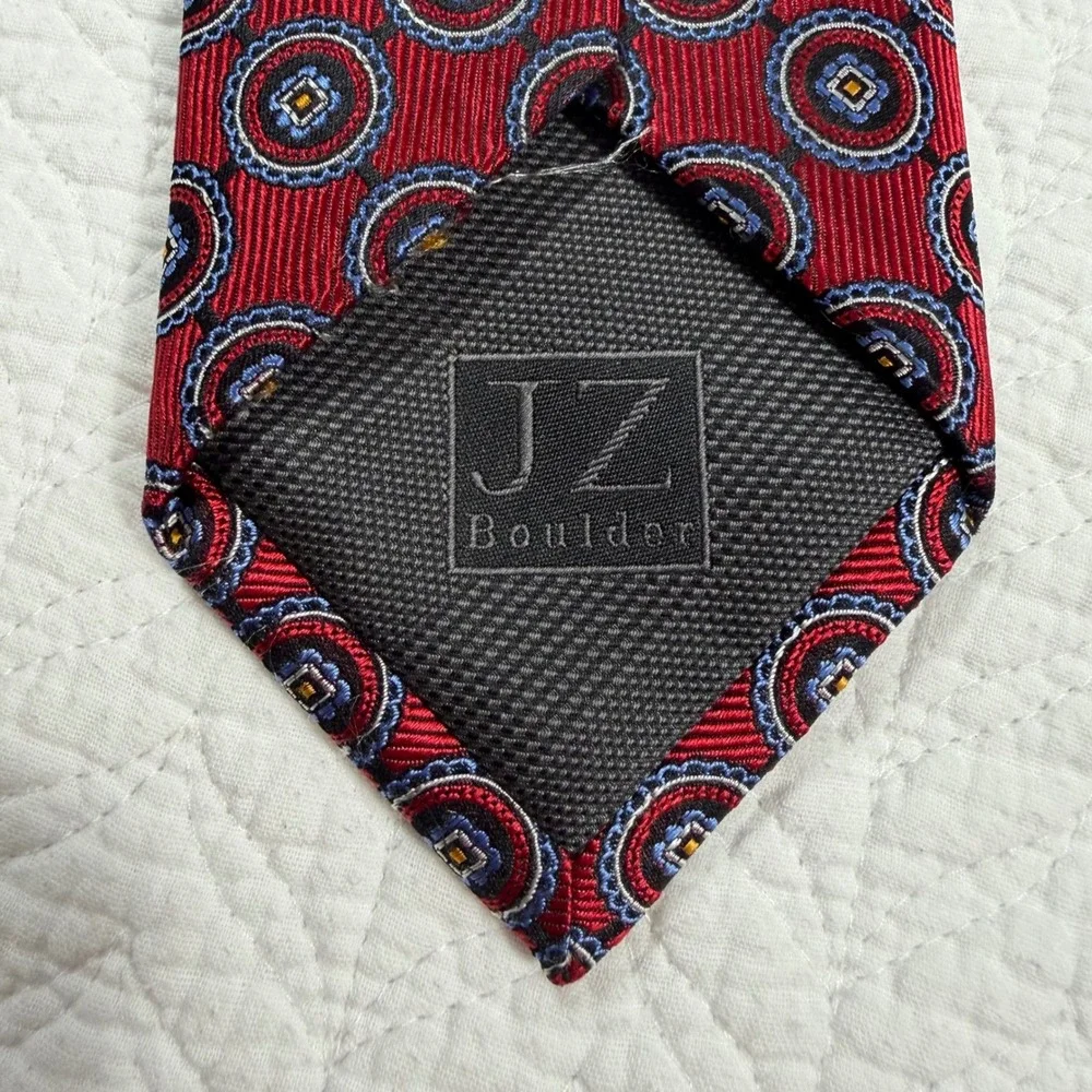 JZ Richards Mens Necktie Geometric Medallion Red Al‎ Silk Hand Made USA EUC